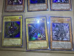 Yu-Gi-Oh! Vintage holo Lot Of 8 - Image 1