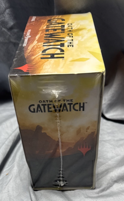 Magic The Gathering - Oath of the Gatewatch Fat Pack (Bundle) Factory Sealed - Image 4