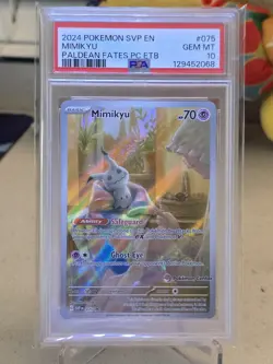 2024 Pokemon SVP EN Mimikyu Paldean Fates PC ETB #075 psa 10 - Image 3