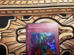 Bottomless Trap Hole CP04-EN003 Super Rare MP Yugioh Card - Image 3