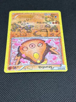 Pokemon Tcg Stunfisk RC12/RC25 Holo Legendary Treasures: Radiant Collection - Image 3