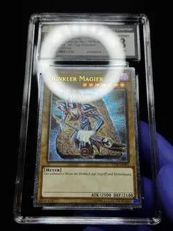 CGC 8 ERROR Yugioh Dark Magician YSYR-EN001 Ultimate GERMAN MISALIGNED STAMP! - Image 3