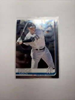 2019 Topps Chrome - Aaron Judge #100 Refractor - Image 1