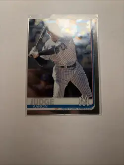 2019 Topps Chrome - Aaron Judge #100 Refractor - Image 3