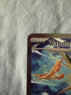 Pokemon TCG Zapdos EX 202/165 Hard Plastic Case Included - Image 3