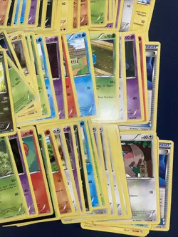 Lot de 80 cartes Pokemon FR -NB MIX co/unco - Etat variable (C10) - Image 2