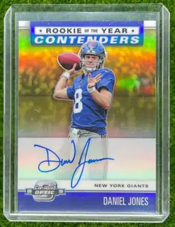 2019 Panini Contenders Optic Daniel Jones Gold /10 Rookie Auto #ROY-DJ Giants RC - Image 1