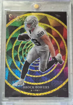 2025 Panini Brock Bowers Color Wheel Gold Prizm /10 #17 - Image 1