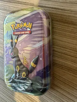 Pokemon TCG | Scarlet & Violet | Prismatic Evolutions Mini Tin – Umbreon - Image 4