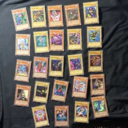 Large Vintage Yu-Gi-Oh! Lot. 180 Cards. All Cards MP/HP - Image 4