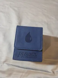 MTG Mana Flip Deck Box Blue Second Generation Single Magnet Ultra Pro MINT - Image 1