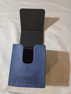 MTG Mana Flip Deck Box Blue Second Generation Single Magnet Ultra Pro MINT - Image 2