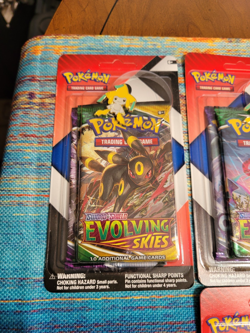 lot of 4 pokemon sword & shield evolving skies booster blister pin packs - Image 3