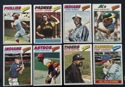 1977 TOPPS BASEBALL CARDS LOT • ROBIN YOUNT HOF THURMAN MUNSON TED SIMMONS HOF - Image 3