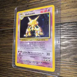 #1 Alakazam Holo Card 80 HP Wizards of the Coast English Base Set 1/102 - Image 1
