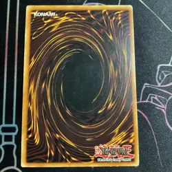 Yu-Gi-Oh Ultra Rare Dark Magician Lob-005 Spellcaster - Image 3