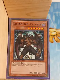 Destiny HERO - Malicious GLD3-EN009 Gold Series 3 Limited Edition - Image 1