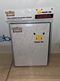 Pokemon 25th Anniversary Jumbo Pikachu First Partner Collector's Binder SEALED 820650809606 - Image 1