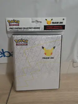 Pokemon 25th Anniversary Jumbo Pikachu First Partner Collector's Binder SEALED 820650809606 - Image 2