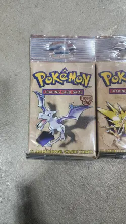 Wizards of The Coast Pokemon Fossil Booster Pack (WOC06159) 742818061599 - Image 2