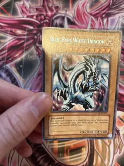 Blue-Eyes White Dragon DL09-EN001 BLUE Duelist League Rare - Image 2