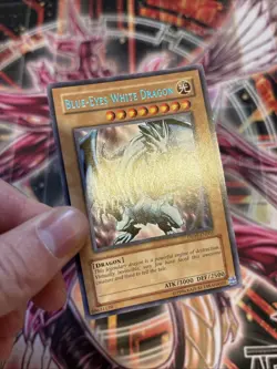 Blue-Eyes White Dragon DL09-EN001 BLUE Duelist League Rare - Image 5