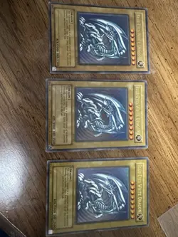 Yu-Gi-Oh! Blue-Eyes White Dragon SDK-001 Ultra Rare Playset 3x! NM/LP - Image 1