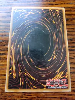 MP YuGiOh TCG Blue-Eyes White Dragon Secret Rare BPT-009 2003 Collectors Tin - Image 4