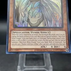 Maiden With Eyes of Blue LDK2-ENK06 Ultra Rare Yugioh Card - Image 2