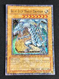 YUGIOH BLUE-EYES WHITE DRAGON DT01-EN001 SUPER NM - Image 1