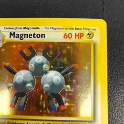 Magneton 9/102 Base Set Holo Unlimited Vintage Pokemon - Image 3