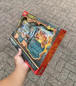 Pokemon TCG - Charizard Ex Special Collection Box Surging Sparks - NEW & SEALED✅ - Image 2