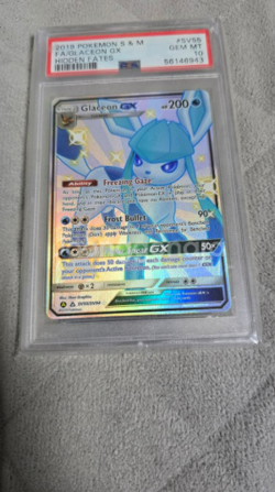 2019 POKEMON SUN & MOON HIDDEN FATES #SV55 FULL ART/GLACEON GX PSA 10 - Image 1