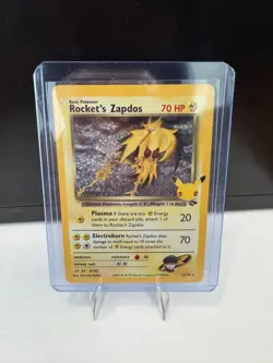 Rocket's Zapdos 15/132 holo Celebrations: Classic Collection Pokemon NM - Image 1