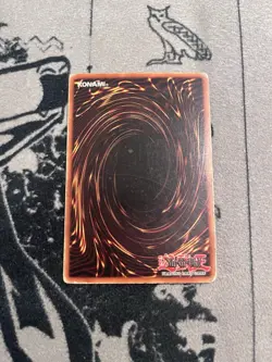 Yu-Gi-Oh! Celtic Guardian LOB-007 1st Edition Super Rare HP - Image 2