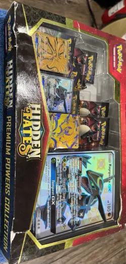 Pokemon TCG - Hidden Fates Premium Powers Collection Rayquaza GX - Sealed - Image 2