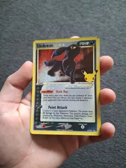Pokemon TCG Umbreon Gold Star 17/17 Celebrations Classic Collection Holo Rare - Image 3