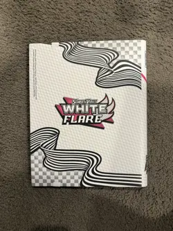 Pokemon TCG Card WHITE FLARE Binder - BINDER ONLY - Empty Holds 360 Cards - NEW - Image 2