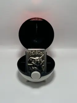 1999 POKEMON PIKACHU 23K GOLD PLATED TRADING CARD IN POKEBALL #25 - Image 1