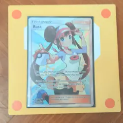 Pokemon Rosa Full Art Trainer Ultra Rare Holo 236/236 Sm-Cosmic Eclipse - Image 5