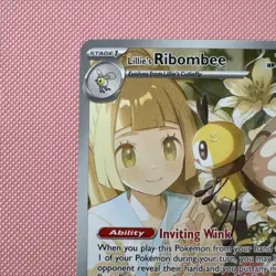 Pokemon TCG Lillie’s Ribombee 164/159 Sv09 Journey Together Full Art Holo - Image 2