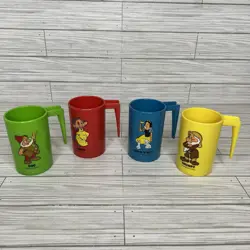 Vintage Walt Disney Snow White & Seven Dwarfs Plastic Cups w/ Handles, Set of 4 - Image 1