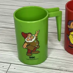 Vintage Walt Disney Snow White & Seven Dwarfs Plastic Cups w/ Handles, Set of 4 - Image 2