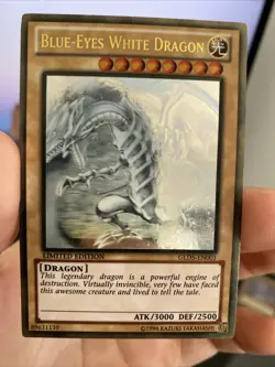 Yugioh Blue-Eyes White Dragon GLD5-EN001 Ghost Rare NM - Image 2