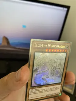Yugioh Blue-Eyes White Dragon GLD5-EN001 Ghost Rare NM - Image 3
