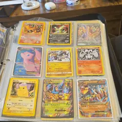 Pokemon TCG Mixed Card Lot Binder Pikachu Charizard Mewtwo Blastoise Holo - Image 2