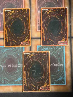 3x Blue-Eyes White Dragon SDK-001 Ultra Rare Unlimited Yugioh - Image 3