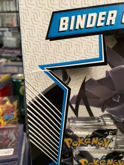 NEW Pokemon TCG Scarlet & Violet Black Bolt Binder Collection (SEALED) - Image 2