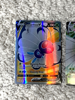 Set of 2 Butterfree V+VMax Holo Fan Art Display Collector Card NM! - Image 5