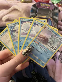 Pokemon Alolan Vulpix & Alolan Ninetales Card Lot Sun & Moon Ultra Prism 5 Cards - Image 2